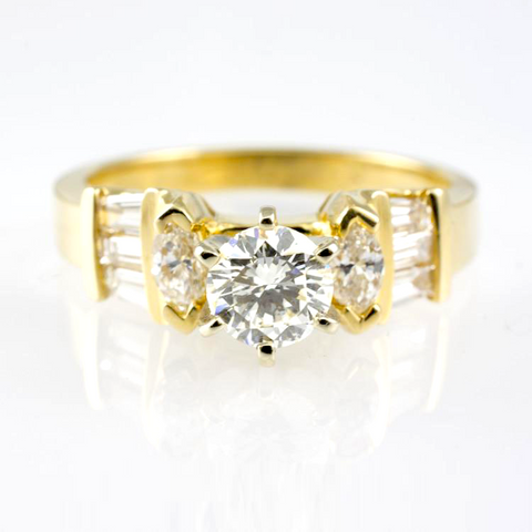 14 Kt Yellow Gold Engagement Diamond Ring