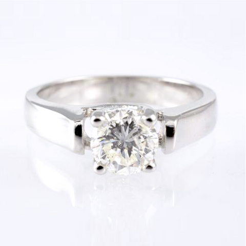 14 Kt White Gold Engagement Diamond Ring