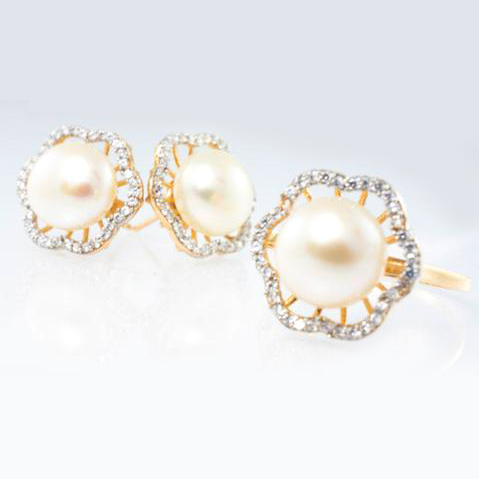 14 Kt Rose Gold C/Z Pearl Set