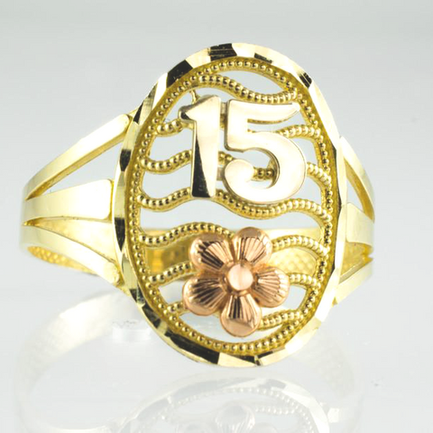 14 Kt Gold Tricolor Quince Años Ring