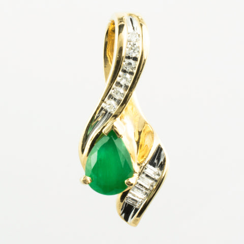 14 Kt Yellow Gold Emerald & Diamond Charm