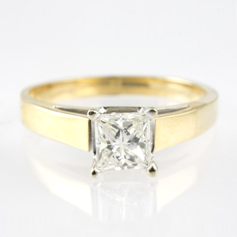 14 Kt Gold Two Tone Diamond Ring