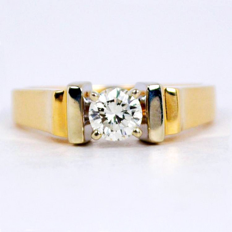 14 Kt Two Tone Gold Diamond Ring