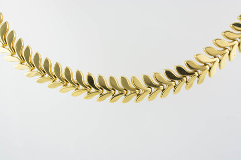 14 Kt Yellow Gold Leaf Design Necklace