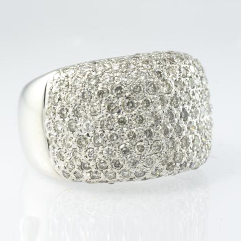 18 Kt White Gold Ladies' Diamond Ring